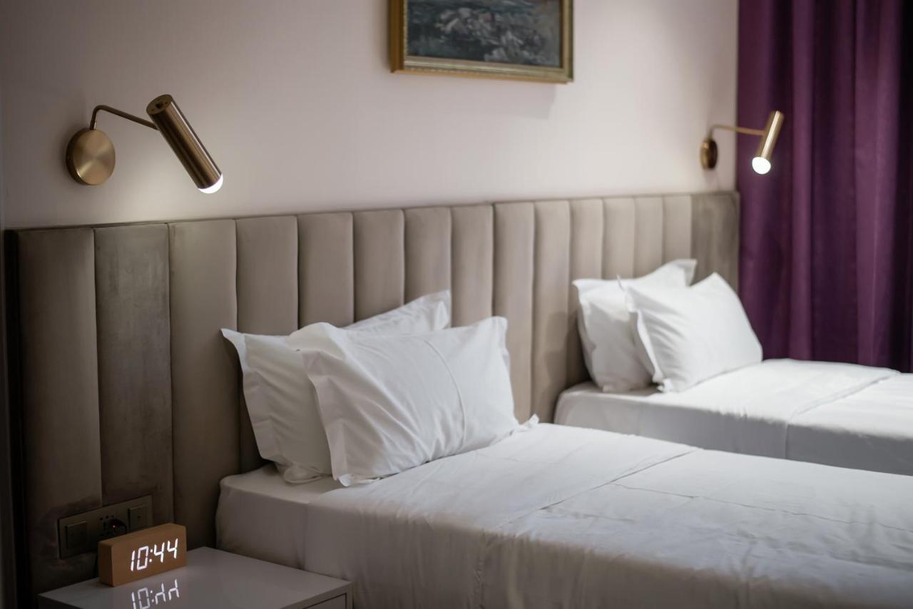 Orient Hotel Bishkek Luaran gambar