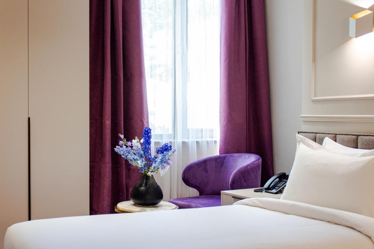 Orient Hotel Bishkek Luaran gambar