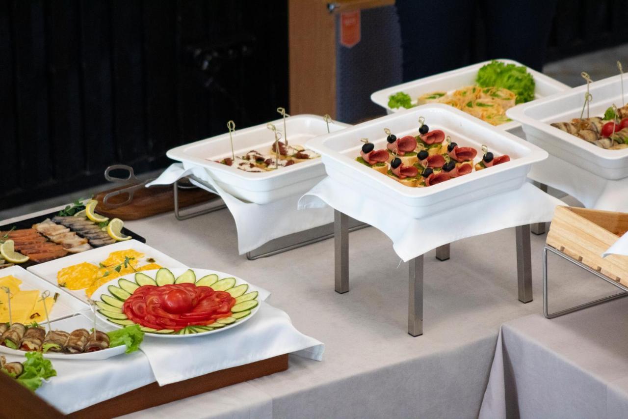 Orient Hotel Bishkek Luaran gambar