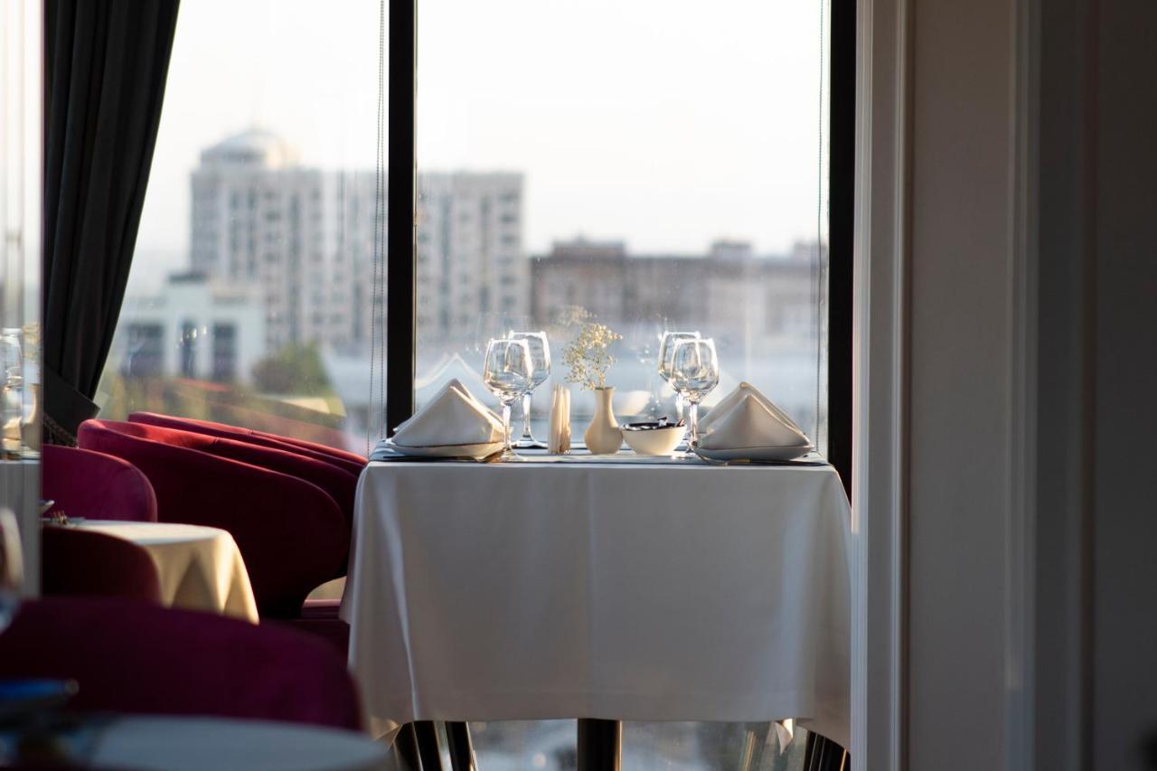 Orient Hotel Bishkek Luaran gambar